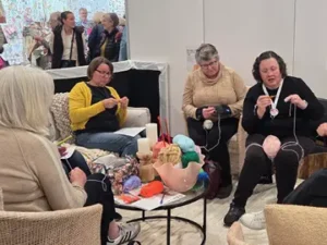 Knit Lounge